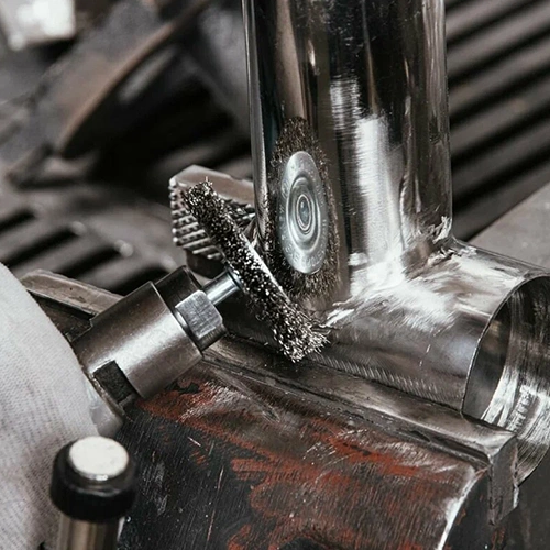 shhetka-diskovaya-nepletenaya-debever-db80163369-inox